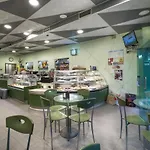 Weaa ホテル 2*
