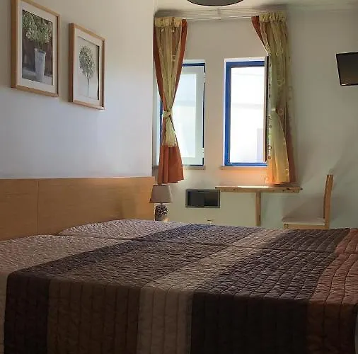 Weaa Hotel 2*