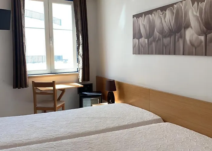 Weaa Hotel