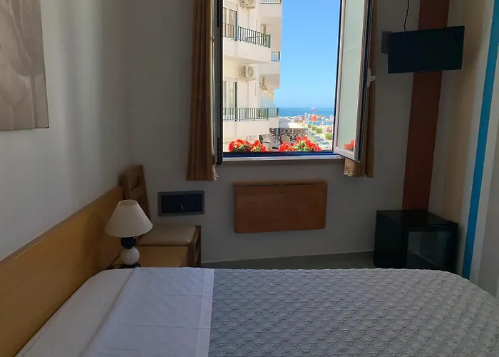 Hotel Weaa Nazaré